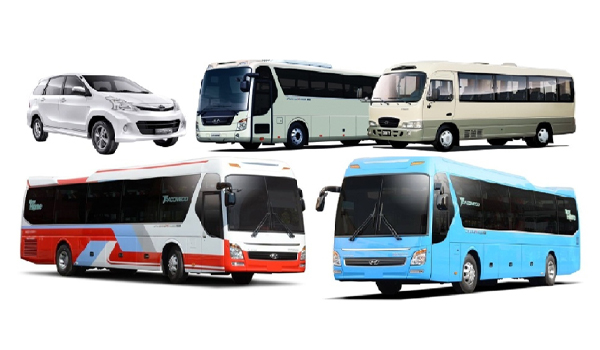 Xe du lịch 34 chỗ với thiết kế nội thất hiện đại, ghế ngả lưng êm ái