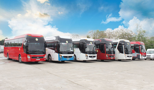 Thuê xe du lịch 4, 7, 16, 29, 45 chỗ có tài xế đi Sài Gòn (Quận 1)
