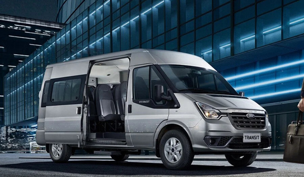 Dịch vụ thuê xe đi KDL Suối Mơ trọn gói thường đã bao gồm chi phí xe, tài xế, xăng dầu,...