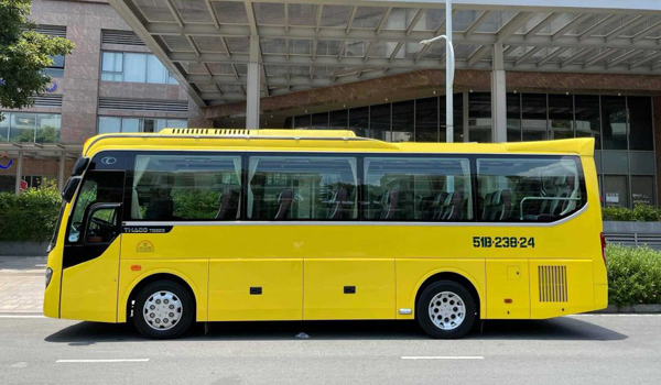 Dịch vụ thuê xe đi KDL Suối Mơ phù hợp với mọi đối tượng khách hàng